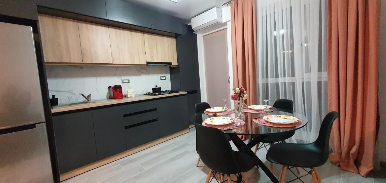 Helin Apartament By Alezzi N10 Năvodari Exterior foto